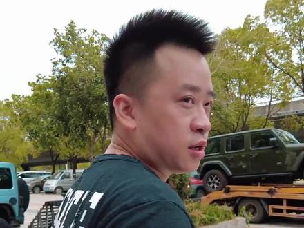 新到中东版JL牧马人RUBICON,你猜猜车主买它主要干什么#牧马人#中东版牧马人