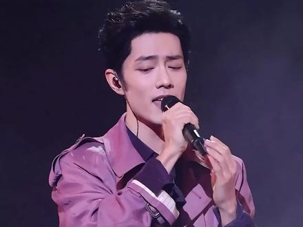 跨年这一夜,肖战用八秒红海炸穿内娱,顶流的排面无人能及!#肖战 #娱乐评论大赏 #内容启发搜索