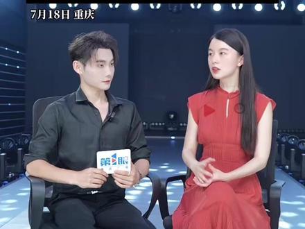 #舞者主播龙浩天背后的故事 龙浩天坦言从街舞国家队选手到网络主播转变的原因,龙浩天:心脏多了一根心血管,不宜再高强度练习,遗憾退出。转行做网络主播继续跳舞,没想到爆火,有了做下去的动力。@龙浩天🐲(周六17点团播首秀) #媒体精选计划