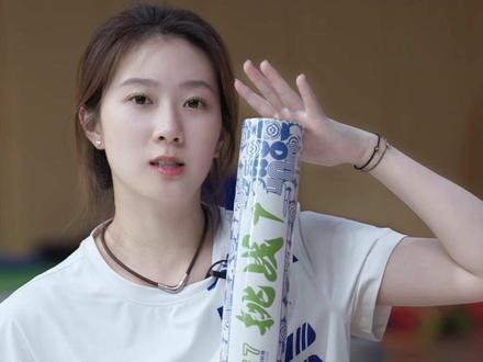 性价比超高的羽毛球,非常推荐大家试一下#羽毛球 #王小羽