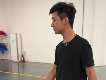 提了一辆小改款的Model Y,怎么感觉更廉价了呢?只要一直买特斯拉就会一直被割#改款modely #天选特斯拉车主 #特斯拉提车 #特斯拉交付 #昱希电车空间