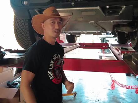 福特烈马一个油箱不够用,那就在加一个#福特烈马 #副油箱 #沙漠必备