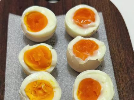 跟着蛋神煮鸡蛋,蛋门永存 ❗️❗️ 跟着蛋神煮鸡蛋,蛋门永存 ❗️❗️
#跟着蛋神煮鸡蛋 #当季新菜单挑战赛 #跟我追热点 #煮蛋跟练 #几分几秒的蛋才是你的天菜