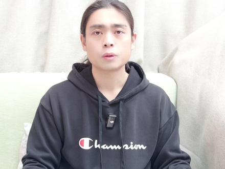 致死率高达75%的尼帕病毒,为什么听起来吓人却成不了气候? 致死率45%~75%的尼帕病毒刷屏了?记住,高致死率的病毒往往传播力很弱!
它想感染你,需要你主动去喝被蝙蝠污染的生树汁,或者吃蝙蝠啃过的野果…这对中国人来说太难了。
数据为证:它发现30年,全球死亡人数仅为几百,远不及流感一年死亡人数的零头。
所以,该吃吃该喝喝,猪肉煮熟就行,别让焦虑收割你。
关注我,带你看清热点背后的科学真相。#病毒科普 #健康科普 #冷知识 #尼帕病毒 #印度疫情 @抖音小助手