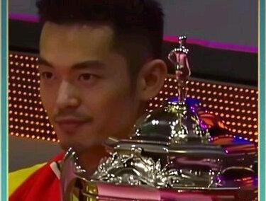 这是林丹的最后一个世界冠军,也是石宇奇的第一个世界冠军,更是中国队时隔6年重夺汤姆斯杯#羽毛球 #羽毛球精彩片段 #汤姆斯杯 #林丹 #石宇奇