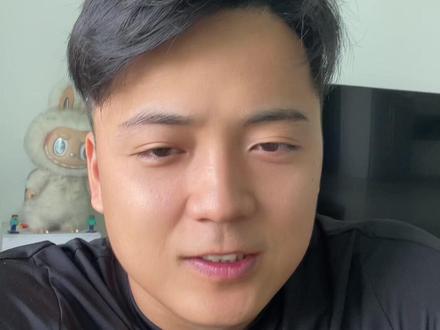曾经在商场唱歌没人听,现在让几万人穿着校服哭着大合唱,徐良 #徐良 #音乐版权