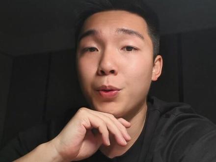 康复的人,都悄悄回归生活了 为什么你总觉得焦虑好不了?因为你看到的世界,本身就是“偏”的。你看不见他们,不代表他们不存在。#焦虑 #焦虑症 #幸存者偏差 #灾难化思维 #信息茧房