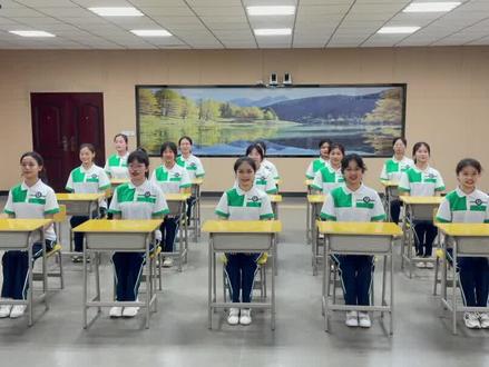 《安远县中小学防溺水宣传片》
作词:没错是我 编导:姚文惠
制作不易,且看且珍惜。小朋友、大朋友们赶快学习起来😜#校园安全教育视频 #防溺水安全教育视频 #安全知识#我要上热门#防溺水手势舞