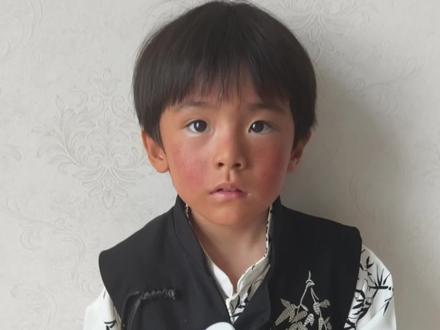 本想逗逗他,却被他认真的样子整破防了😭 #生命树家庭线好代入 #电视剧生命树 @电视剧生命树(守护博拉木拉 #白及 #陈誉锦