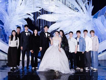 见证幸福本就是一种幸福😊 #结婚 #婚礼现场 #刘雨辰黄雅琼