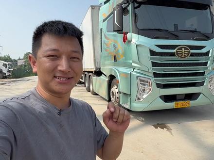 第一次开冷藏车,还没开始拉货心里就紧张了。