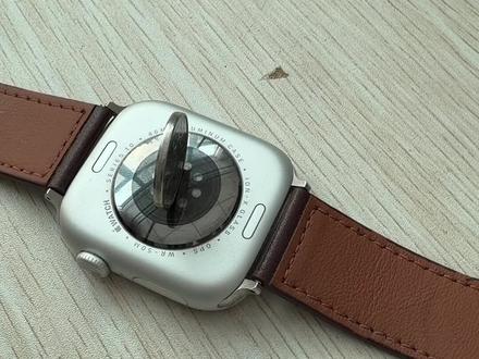 手搓v8发动机#applewatch #硬币旋转