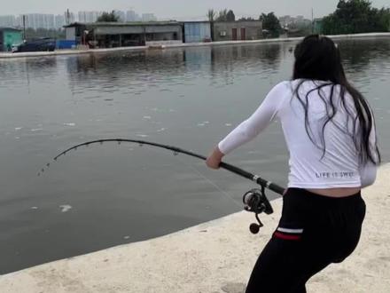 虽然把我人拉费了,但钓场鱼把一个月工zi赚回来了…所以老板到底为什么不让女生来钓鱼呢#dou是钓鱼人 #春日运动季 #每个钓鱼人都有一个巨物梦 #2022dou来钓鱼