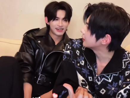 云旗差点和特效打起来 #也太可爱了吧 #向全世界安利