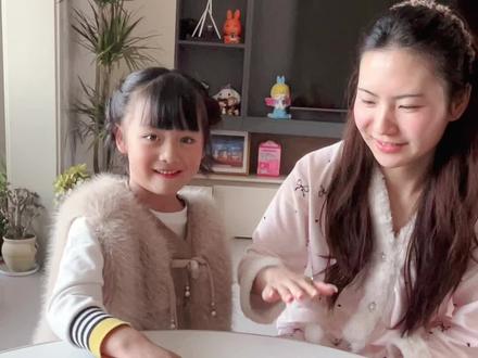 和小爸玩一把#萌娃搞笑日常 #挠痒痒 #亲子互动