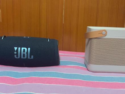 jbl 战鼓3 VS b&o beolit 20 五首歌对比