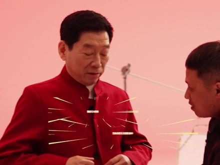 提前剧透!魏建军马年表情包拍摄现场直击👀
欢乐、配合、一遍过🎬
导演说啥来啥,全程高能输出,
📢明天,#魏建军表情包正式上线!
期待值拉满,就等开存了!
#开魏牌接好运#骐骥驰骋好事常成