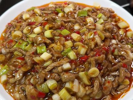 重庆版鱼香肉丝!!配菜只加葱葱,也能狂炫三碗大米饭~#鱼香肉丝 #重庆鱼香肉丝 #鱼香肉丝家常做法 #谁懂这一口的好吃程度 #下饭菜