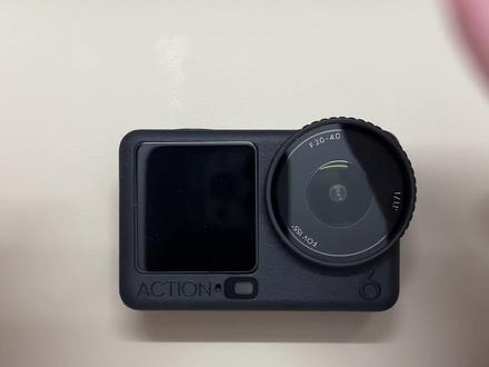 大疆action6如何拍出高清视频!?
1️⃣参数设置
分辨率:4K60帧(灯光频闪选择4k50帧)
拍摄:标准(畸变矫正)
防抖:超强增稳
曝光:自动
ISO:白天100-800,晚上100-1600
白平衡:自动
色彩:普通10bit
2️⃣可变光圈
大疆action6新升级了可变光圈,在环境比较昏暗的情况下,选择自动模式f2.0-f4.0的档位,拍出来的画面会更有层次
3️⃣胶片影调
如果你想拍出富士感视频,那你可以在胶片影调里,选择NC或者CC滤镜,拍出来的画面完全可以直出不用另外调色
4️⃣4K自由裁切
而且action6搭载的是1/1.1英寸的方形传感器,我们拍摄时可以选择4K自由裁切,后期可以根据自己的需要裁剪不同比例的视频。
#大疆action6#大疆#运动相机