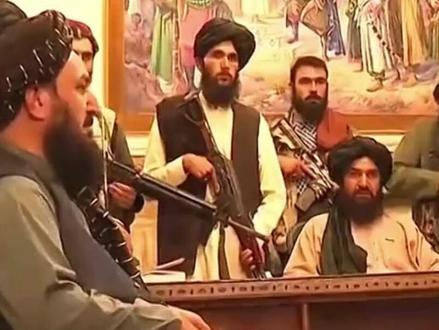 塔利班掌权几年后,阿富汗现在怎样了? #塔利班 #阿富汗 #军事迷 #军事科普 #内容启发搜索