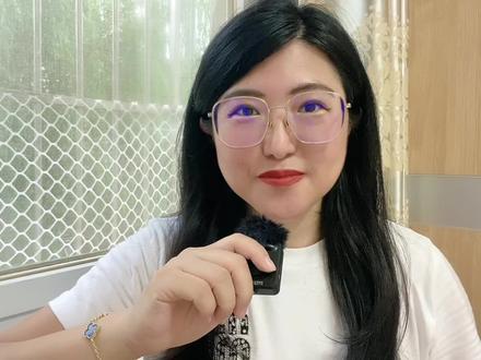 金融圈一女基金经理收割金融男的瓜震惊三观,因为连线情感主播的时候声音和内容被熟人识破,以前男生流行学PUA,今年女生流行学向上社交#韭菜 #金融圈 #基金圈