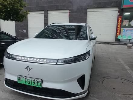 奕派008如何更换雨刮器?#东风奕派eπ008 #东风奕派 #我与汽车的日常 #新能源汽车 #抖音汽车