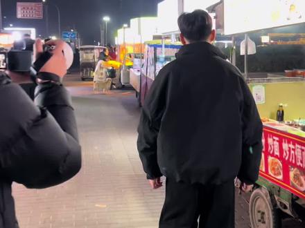 替你们试过了嘎嘎好使#搞笑 #出门在外身份是自己给的 #窦百萬