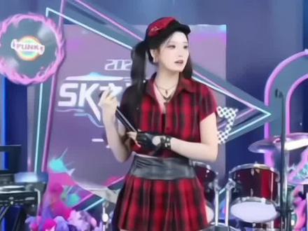 所有人四点来看我女鹅唱歌!#sk狐狸