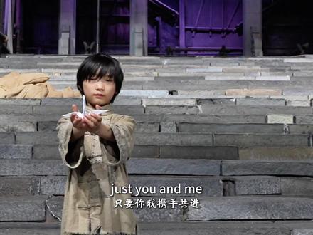 我们的心愿是—世界和平! #子弹要飞多久才能变成白鸽 #世界和平 #重庆1949大剧院 #重庆1949 #转场