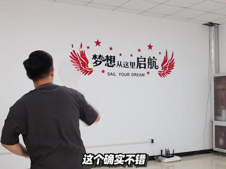 一个人就可以打的#羽毛球 真的好使嘛?#羽毛球训练器#居家锻炼#羽毛球训练
