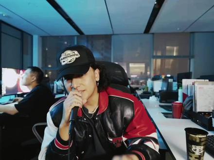 ‼️ 𝐑𝐚𝐩𝐩𝐞𝐫/𝐃𝐞𝐠𝐫𝐞𝐞 ❓@dyln
【三个问题/两颗金牙】
🧑🏻🎓当rapper需要什么学历❓
📝𝗧𝗚𝗼𝗳𝗳𝗶𝗰𝗲 𝗰𝗼𝗺𝗺𝗲𝗻𝘁𝘀 ✅#hiphop #music #vibe氛围 #rap