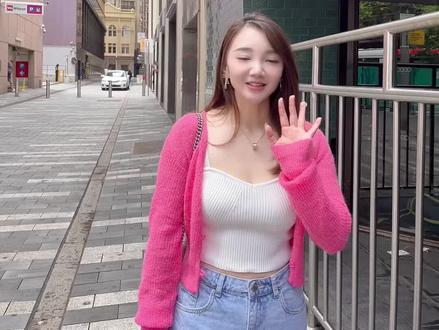 #看剧神器 #悉尼 #探店 今天三个重点1。海外留学生必备app:QuickFox看剧听歌打游戏。重点2:大蒜真的可以配面条,南方朋友试试看。重点3:粉丝快联系我跟我探店。