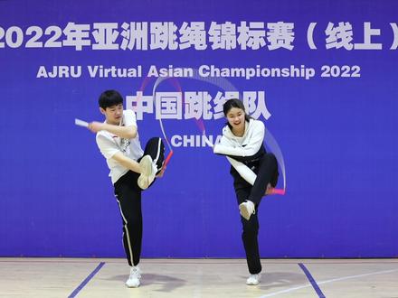 车轮跳双摇C1,练就完了。进是进出是出,别做成4摇了。#跳绳 #花样跳绳 #跳绳教学 #跳绳培训 @只练不教的跳绳大师杜婷婷