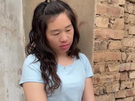 出去喝个酒,没有叫兄弟媳妇,看吧她气的