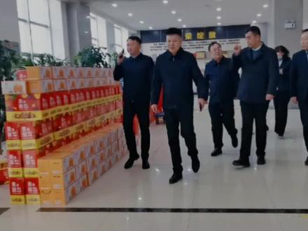 岁末大寒至,静候春归来,幸福源于关爱,和谐来自希望,只要心怀热望,寒尽就是春生。#大寒 #暖心正能量 #慰问 #致敬 #情感 @抖音小助手 @牧羊夜话
