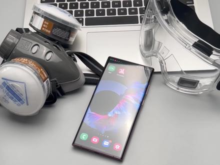 曲面钢化膜该怎么选?做个钢化膜评测还需要带防毒面具吗?胶水有毒吗?#曲屏手机钢化膜 #uv钢化膜mate40pro #数码科技 #手机数码 @DOU+小助手