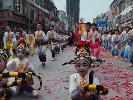 现在站在你面前的是,全网三大,宗门天娇