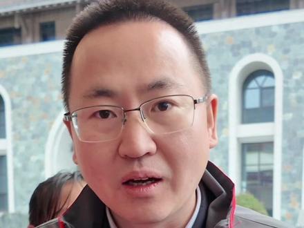 11月23日报道,荒野求生第三季线下报名结束!田总说,第三天报名的1520人全员免费玩七星山滑雪场!(记者:笑颖 钱瑾)#荒野求生 #野外生存 #七星山荒野求生挑战赛