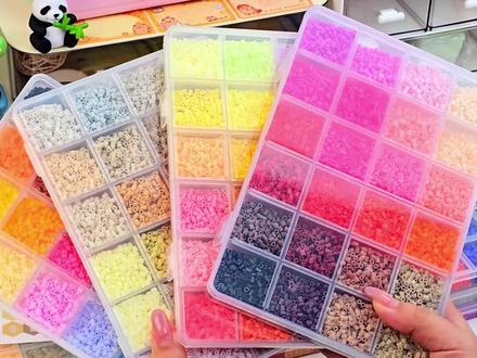 拼豆党集合啦!24种颜色精准补位,独立分格设计告别混色烦恼,不管是拼小挂件、钥匙扣还是大图案,颜色都能精准匹配,新手也能零失败#拼豆#拼豆补充包#好物推荐#拼豆攻略#拼豆收纳