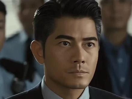周润发给郭富城拍神级撕拉片,原来是为了《寒战1994》!#周润发 #郭富城 #娱乐评论大赏 @DOU+小助手