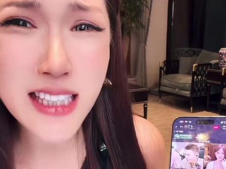 迪迪为了让陈泽刘回他们吃到医药主动退出连线,真的是做兄弟在心中啊,这么好的迪,你说到哪去找?#迪士尼在逃公主 #陈泽#直播名场面 #刘回 #陈泽直播回放