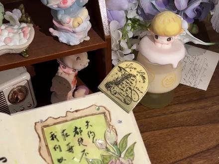 以茉莉为誓,许愿每个花期都绝不失约ꕤ⋆⸝⸝ 茉莉花临摹自🍠栩十一
#尼泊尔手工本 #尼泊尔手工本素材 #手帐 #手工礼物 #铁锤日记