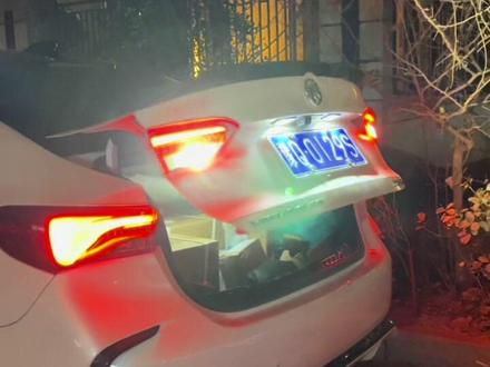 倒车灯不亮?30秒快速更换超亮led倒车灯!这效果你满意吗?#威朗pro #倒车灯不亮 #倒车灯