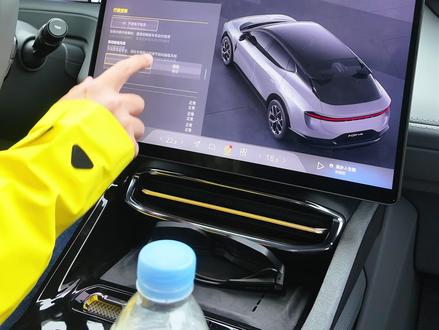 莲花For Me上的F1“同牌”轮胎有啥奥秘? #莲花跑车#莲花ForMe#轮胎