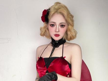 红玫瑰今天是 #反差 #爆改 #穿搭 #女DJ #上班穿搭