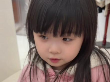 她怎么可以一本正经的胡说八道呢😢#骗你生女儿 #童言童语 #萌娃日常 #母女对话 #萌娃