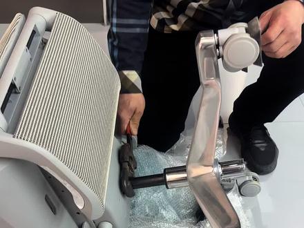 椅子气杆怎么拆?
换底盘修理记录。有什么问题可以私信和评论。
#永艺人体工学椅 #永艺城市旗舰店 #永艺撑腰椅 #永艺flow550