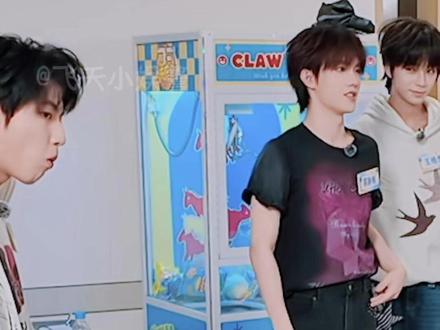 这个镜头是我能看的吗?!保持富态! #橹穆 #TF家族 #时代峰峻