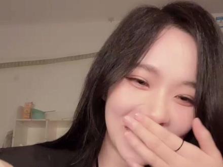 cyz的dy全是美女,zjy的dy全是大姐!真的很好笑#良陈美婧 #snh48 #塞纳河cp #塞纳河 #cp