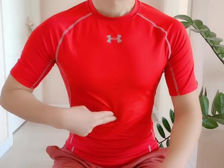 饭后腹胀,消化不良,每天按穴位3分钟,胃不胀了,眼袋也小了